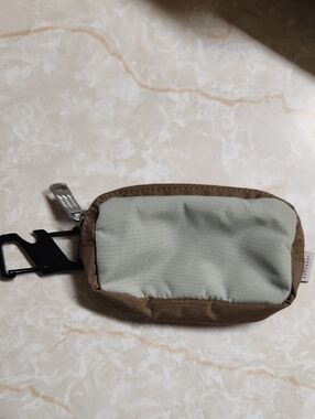 Doughnut Tan Brown Green Clip Bag Pouch Keychain ID Holder Small